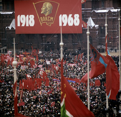 Страна полвека назад - демонстрация на Красной площади