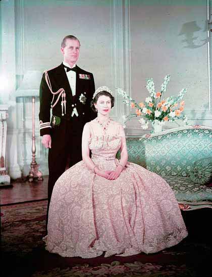 власть королевы Великобритании - принцесса Елизавета и герцог Эдинбургский