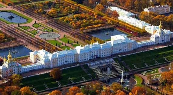нижний парк Петергофа - Большой Петергофский дворец