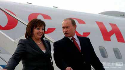 Фото жен президентов России - Владимир и Людмила Путины 2007