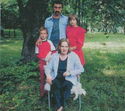 артисты в эмиграции - Елена Соловей с семьёй